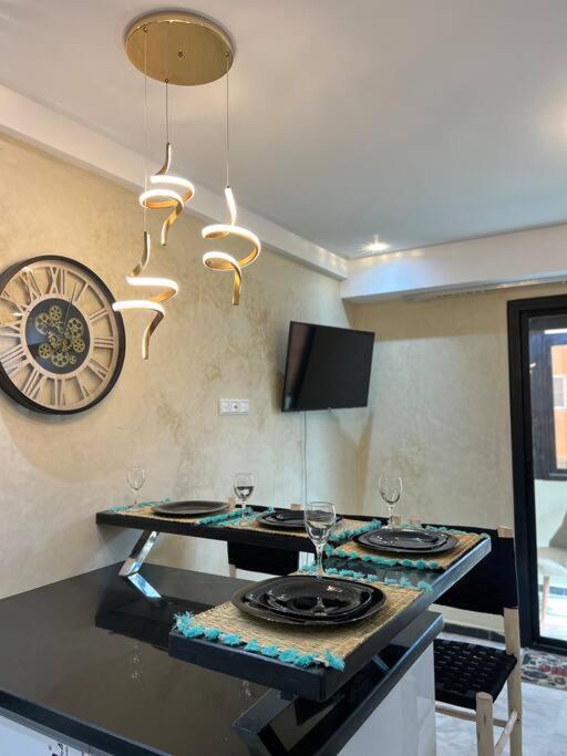 Appartement Bien Situe A Gueliz マラケシュ エクステリア 写真