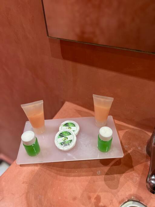 Appartement Bien Situe A Gueliz マラケシュ エクステリア 写真
